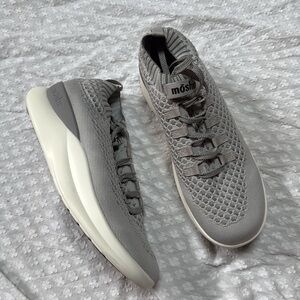 Moshn Washable Knit Vigor Recovery Sneakers 9M